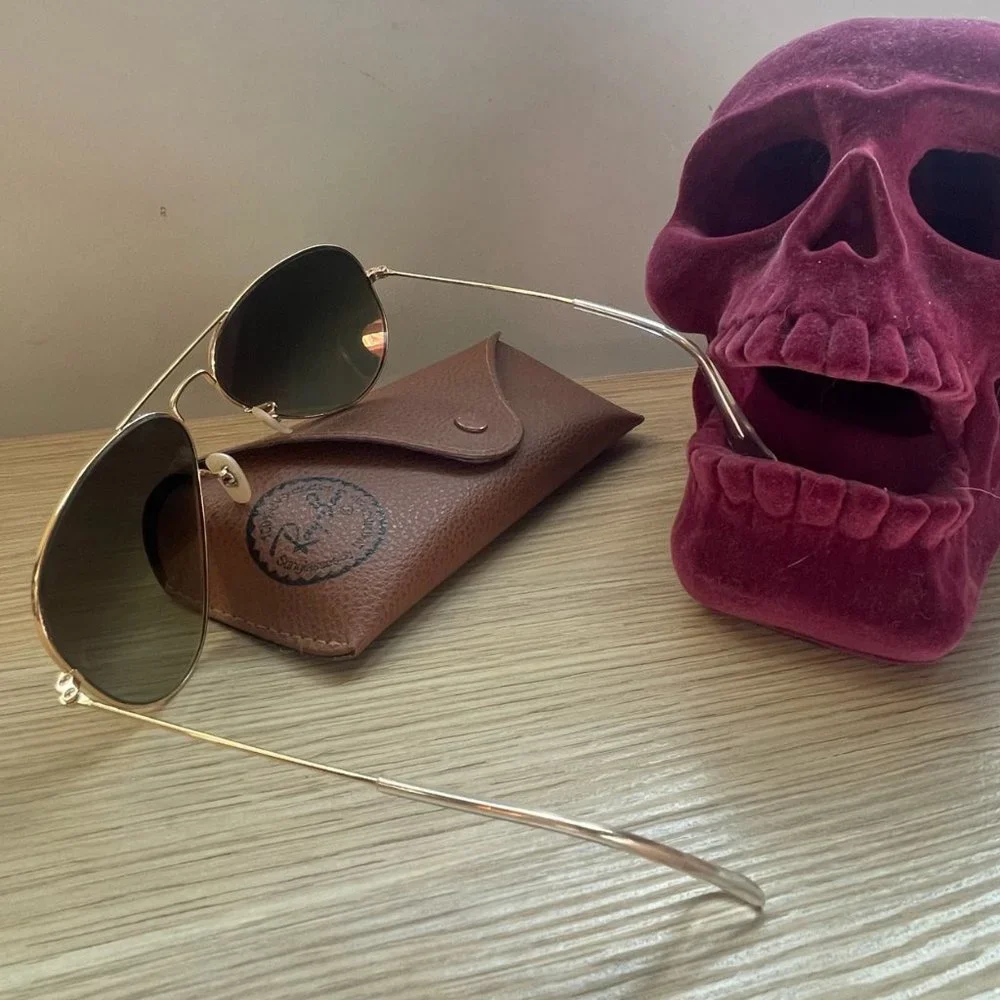 Ray-Ban Aviator Sunglasses - Picture 6 of 6